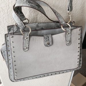 Grey snake print tote bag